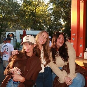 Meet your Posher, Leighton